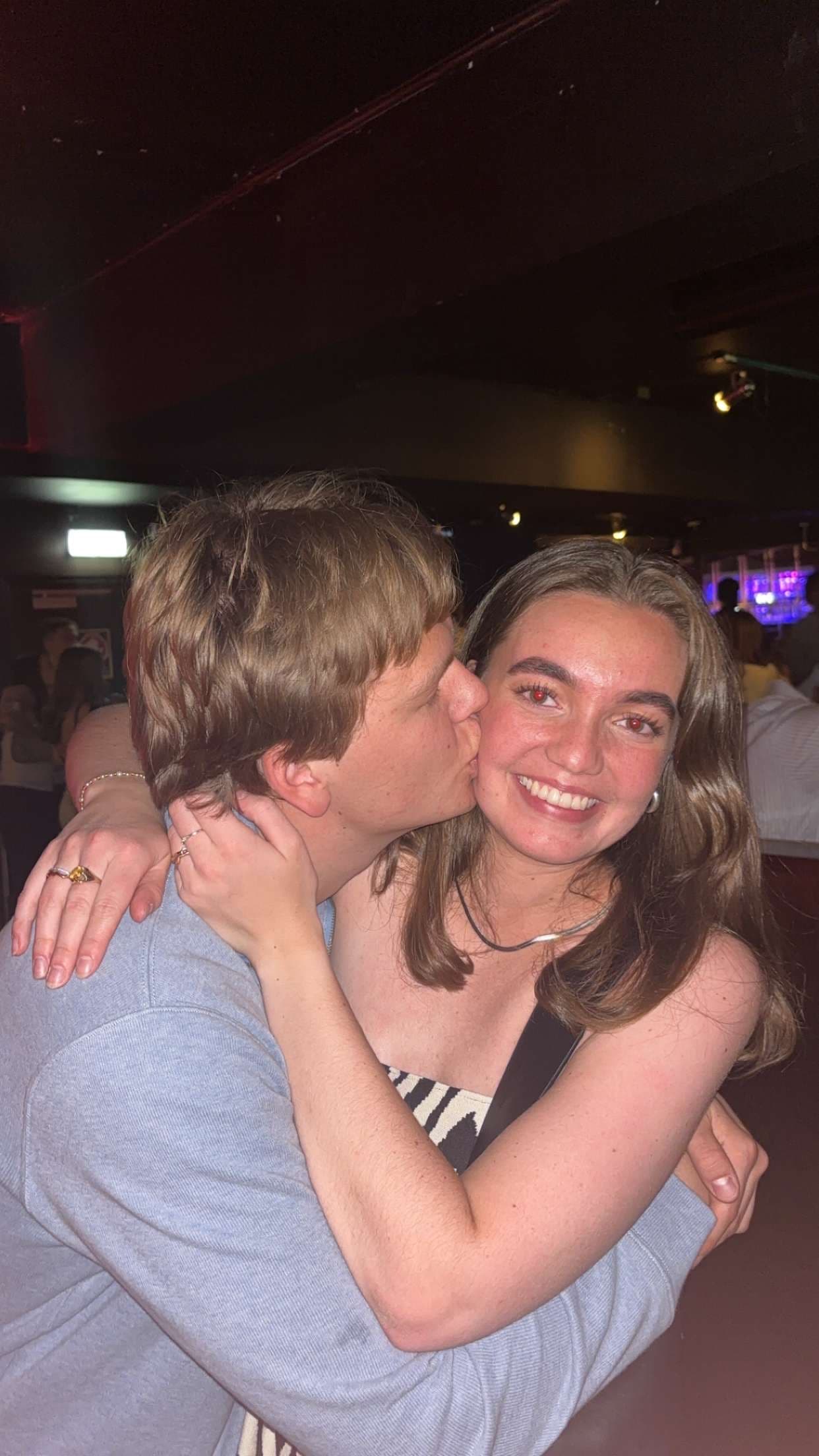 Ikke så lett å si hade, photo one