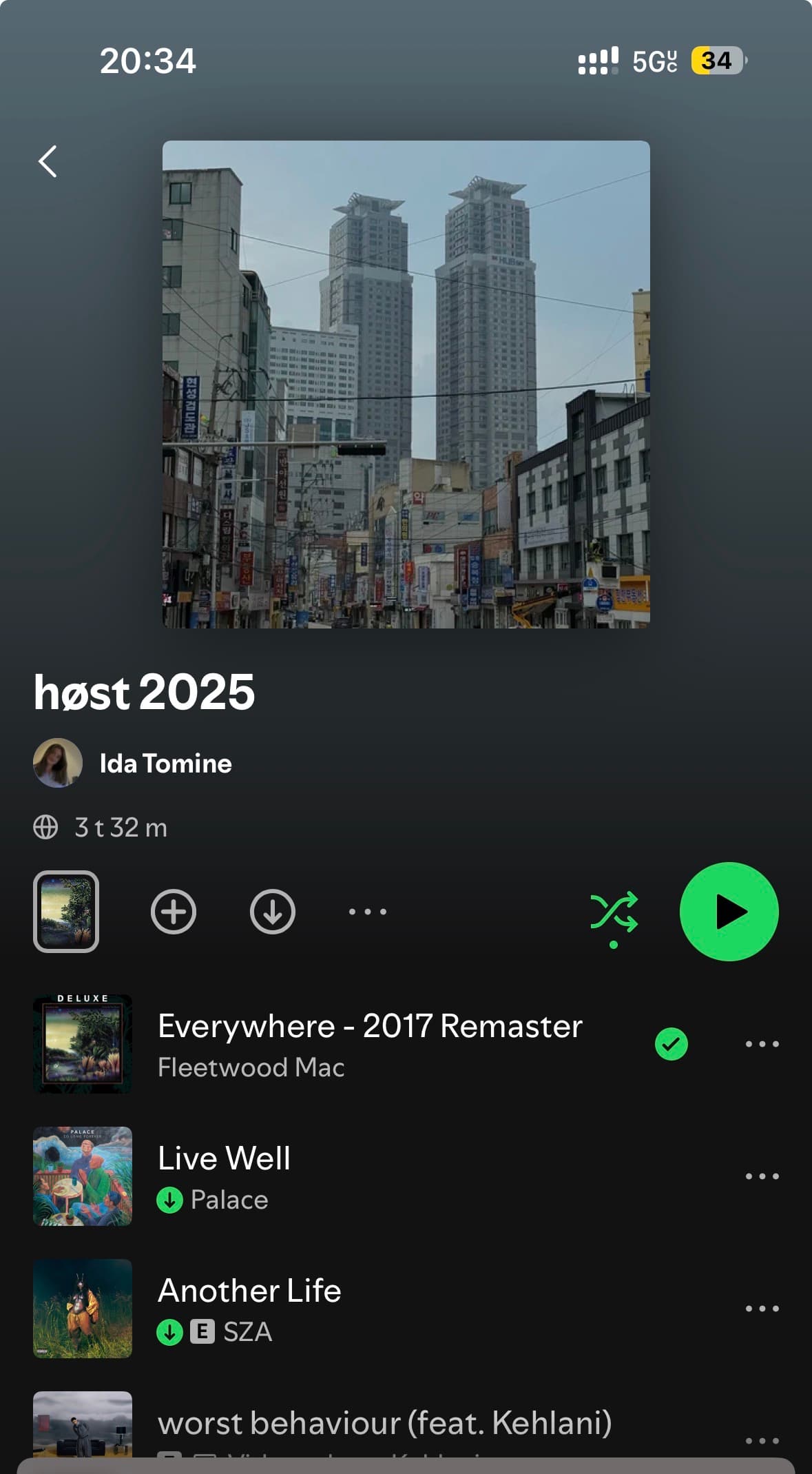 Stille i fjøset photo two